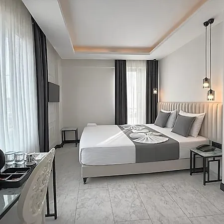 D Twins Hotel